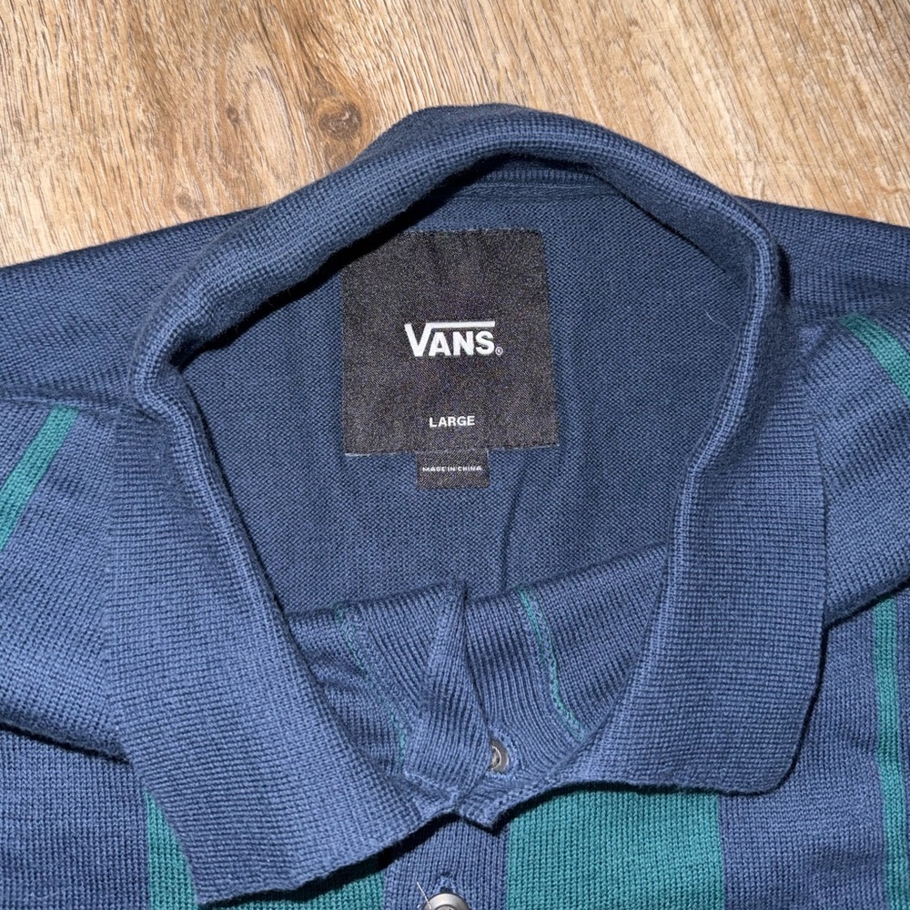 Vans Buttonwood Button Down Shirt - image 4